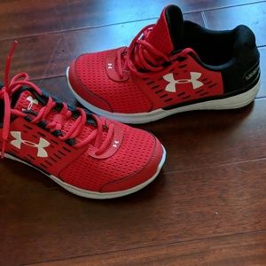 Youth Under Armour shoes